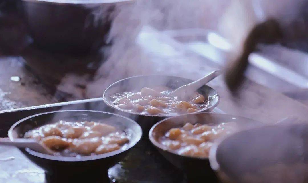 春风沉浸都江堰 | 当春光入青城，那里便承包了你春天的心动~