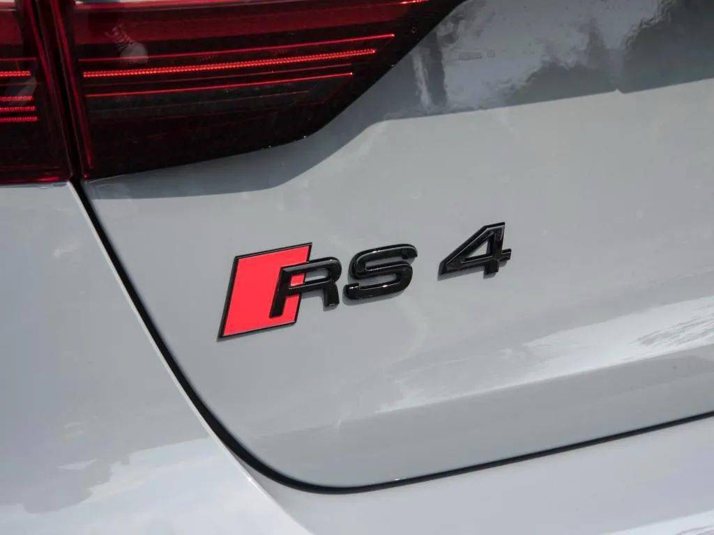 2023µRS 4¿µRS 5 Sportback װ浽ʵ