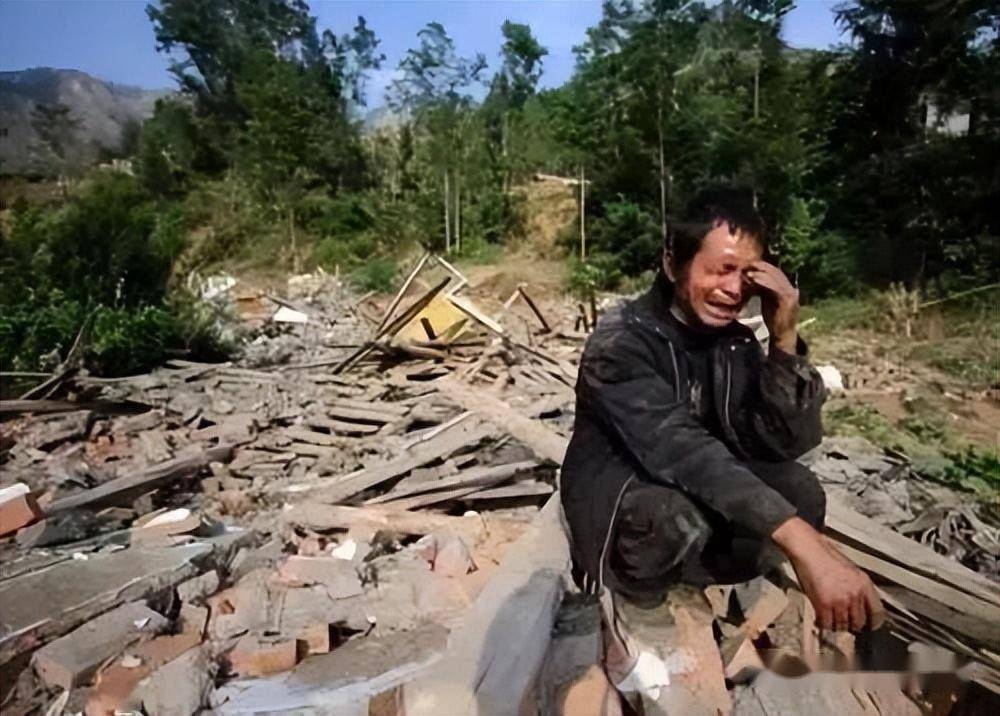 汶川大地震15周年 29张照片 29个泪流满面的瞬间