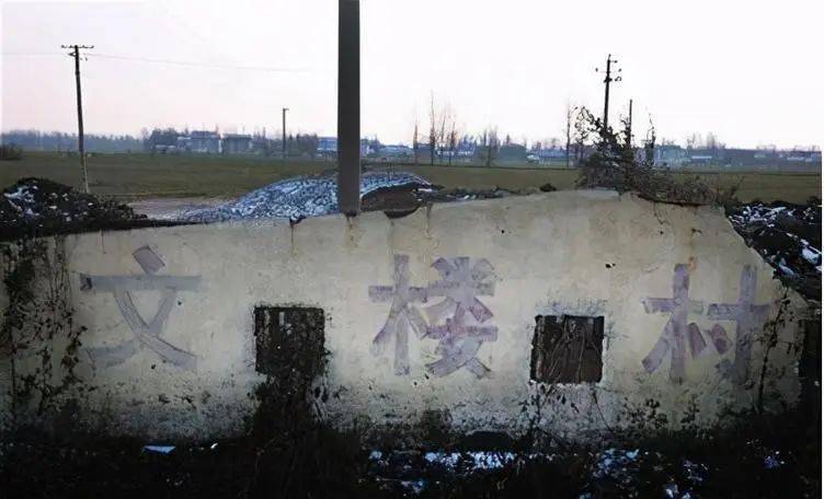米乐M6 米乐可悲娱乐圈的八卦淹没了她的死讯(图7)
