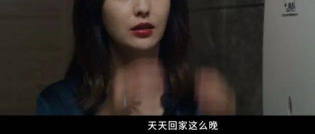 佟丽娅的瓜，这次有点大！震惊全网：离婚2年后，她又被渣男“家暴”了？