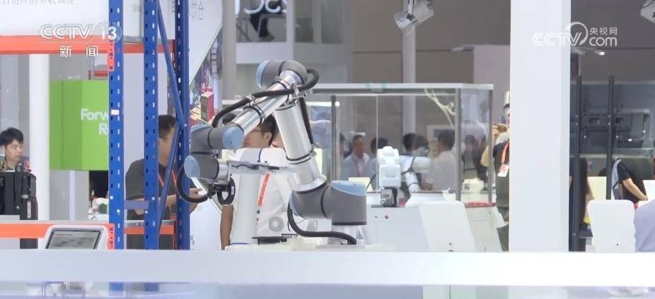 多款国产机器人亮相工博会 焊接机器人核心零配国产化率提升(图16)