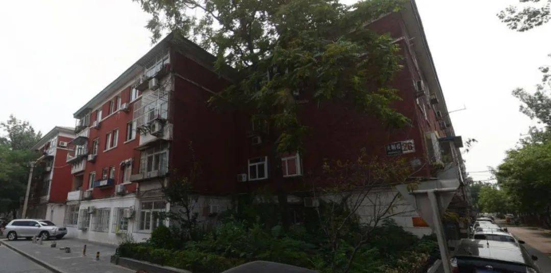 老崇文光明楼以前是乱坟岗子？这是真的吗？
