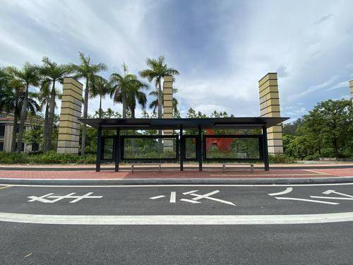 南城18座公交站台港湾式改造基本完成