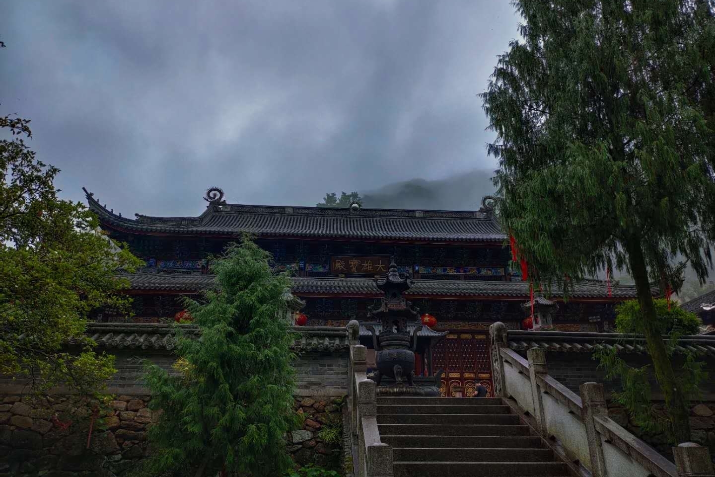 网红打卡点:徒步天台山佛陇景区,从修禅寺,真觉讲寺到