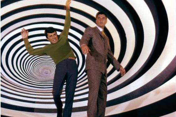 原创 正大剧场《时间隧道》,最早穿越概念电视剧,为何只播一半?