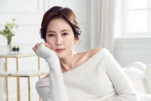 极狐电动车发生自燃：厂家竟用黑布盖车并撬车标