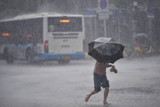 暴雨、沙尘 这些地方"五一"出行请注意