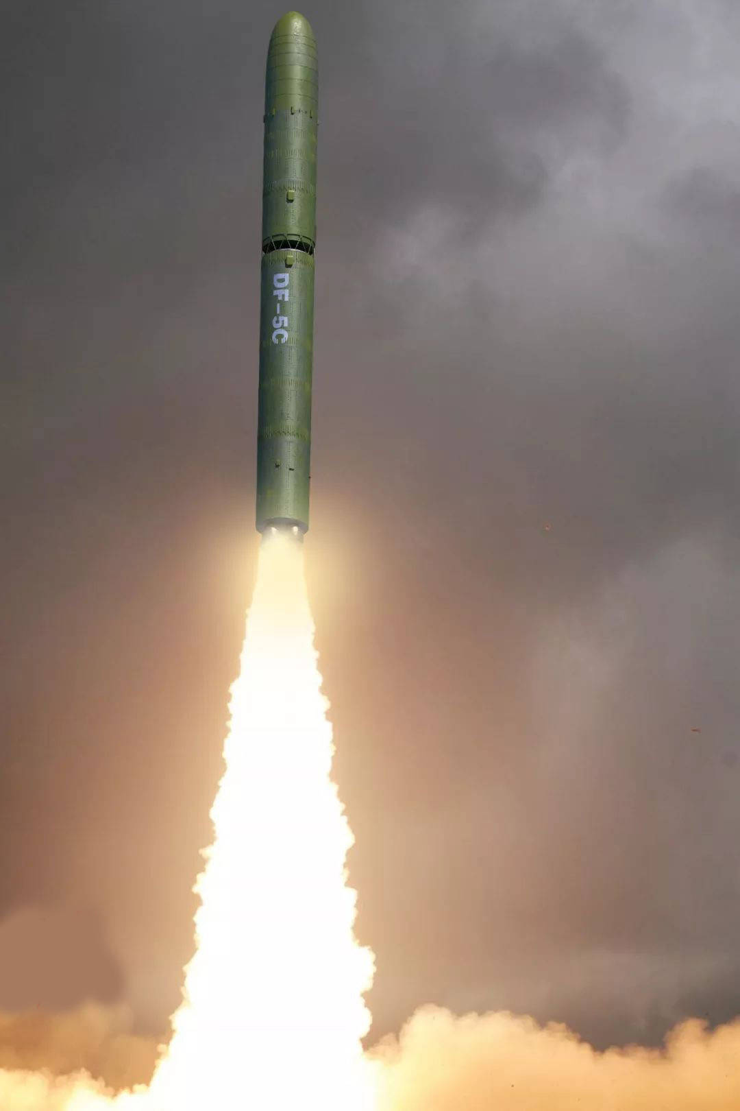 真理从来都是越辩越明的,辩论越充分就越接近事实真相.