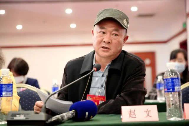 "委员杨四龙在无奈什么?其他政协委员有何良策?