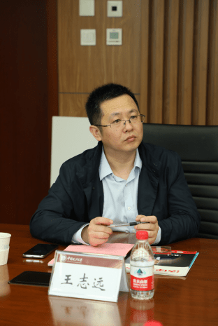 仪式最后,双方代表中国政法大学国内合作处处长刘健,北京冠领律师事务