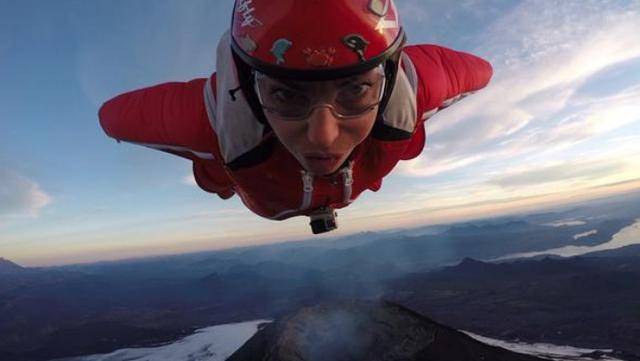 原创天门山翼装飞行失联女大学生,不幸遇难!每个人生都有自己的选择