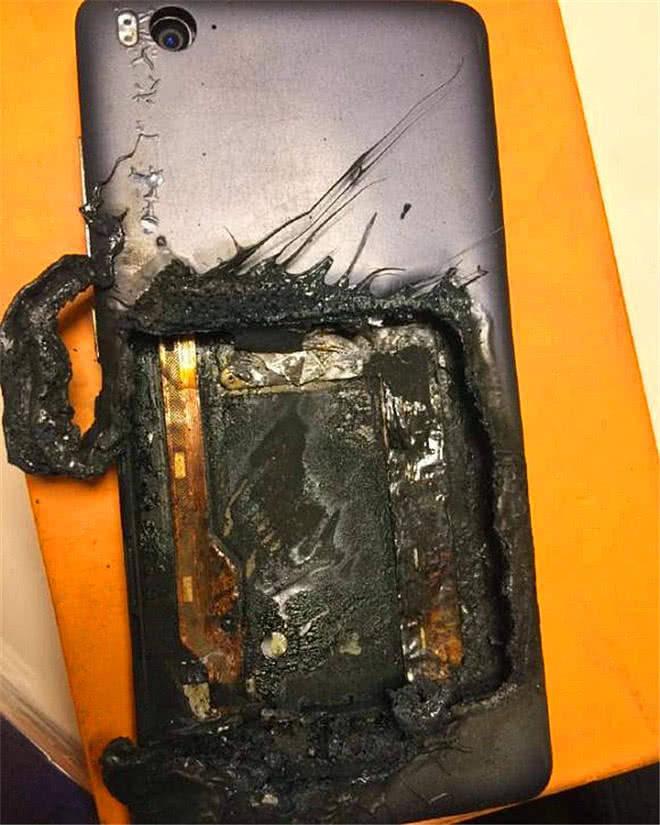 苹果7手机有充电爆炸吗苹果手机充电三天会爆炸吗