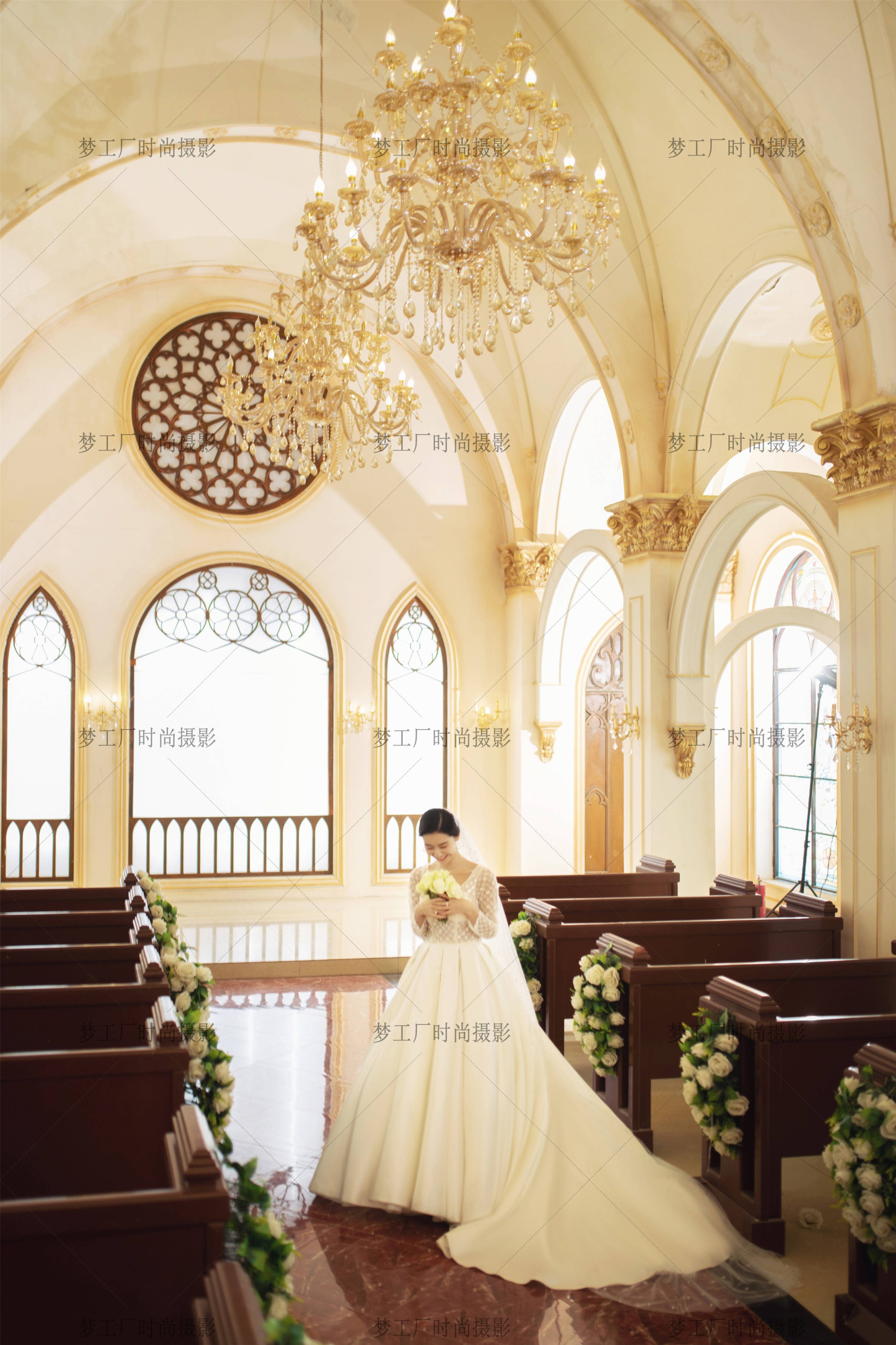 教堂婚礼布置效果图图片