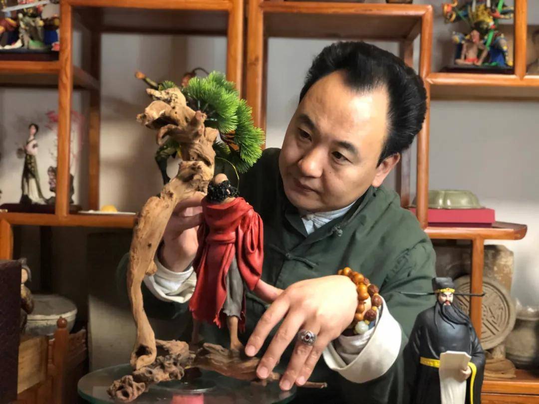 百师| 汴梁面塑代表性传承人周德军入编《2020中国百强非遗人物年鉴》