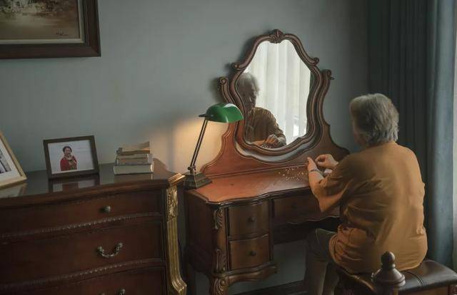 这部关于空巢老人的电影,做子女的都该看看