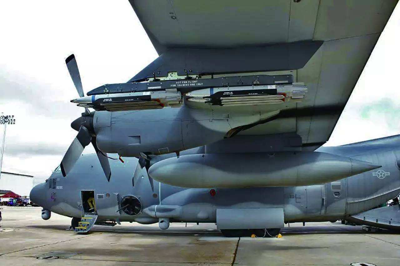 原创幽灵骑士不对称作战的火力喷洒机长盛不衰的空中炮艇