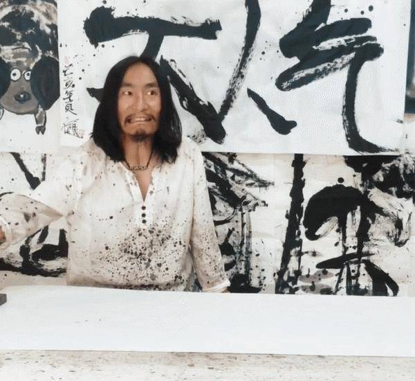 原创他大呼小叫写丑书却反而受人尊敬网友被讽刺大师耽误的演员