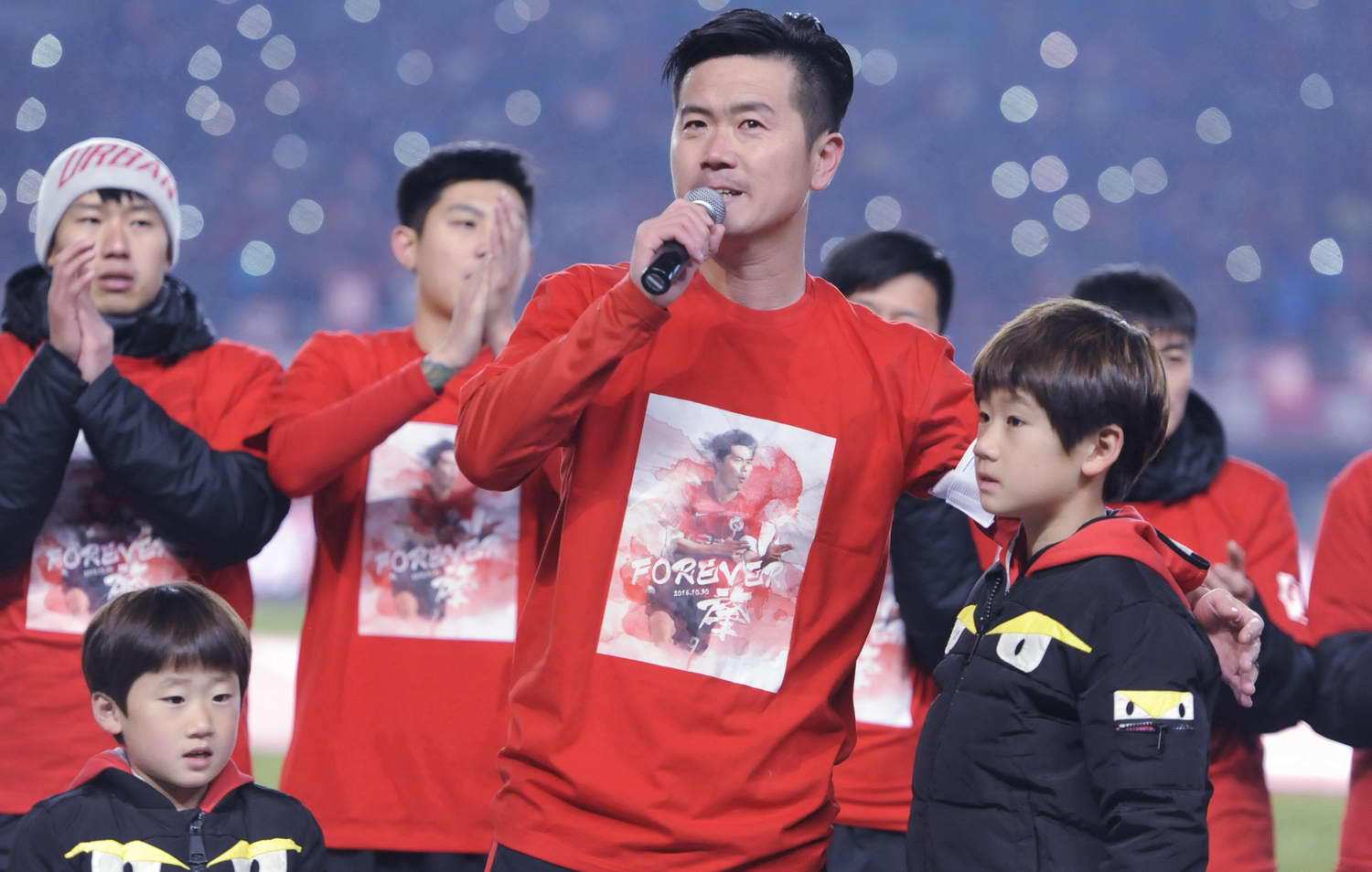 珍贵瞬间!辽足峥嵘岁月 大羽肇俊哲李铁张玉宁一代偶像