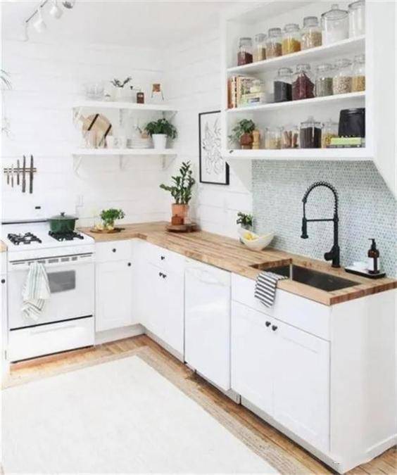 老公要在厨房边上打斜边柜简直在浪费钱入住后才知道那么好用