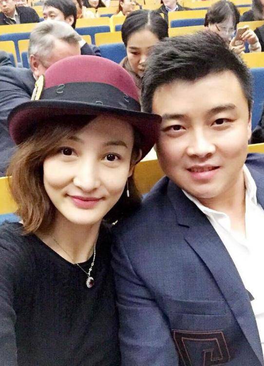 戏称千年老二世界冠军转为称职丈夫王皓与美女妻子爱与痛