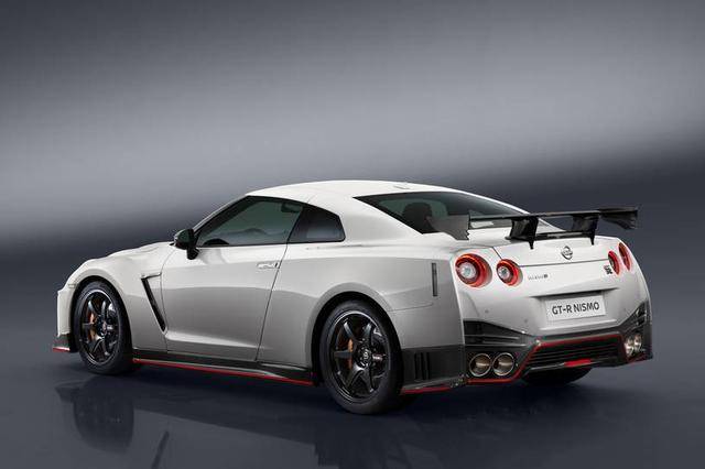 r35nismo和普通GTR有什么区别,Nismo版最新详细介绍-团团金服