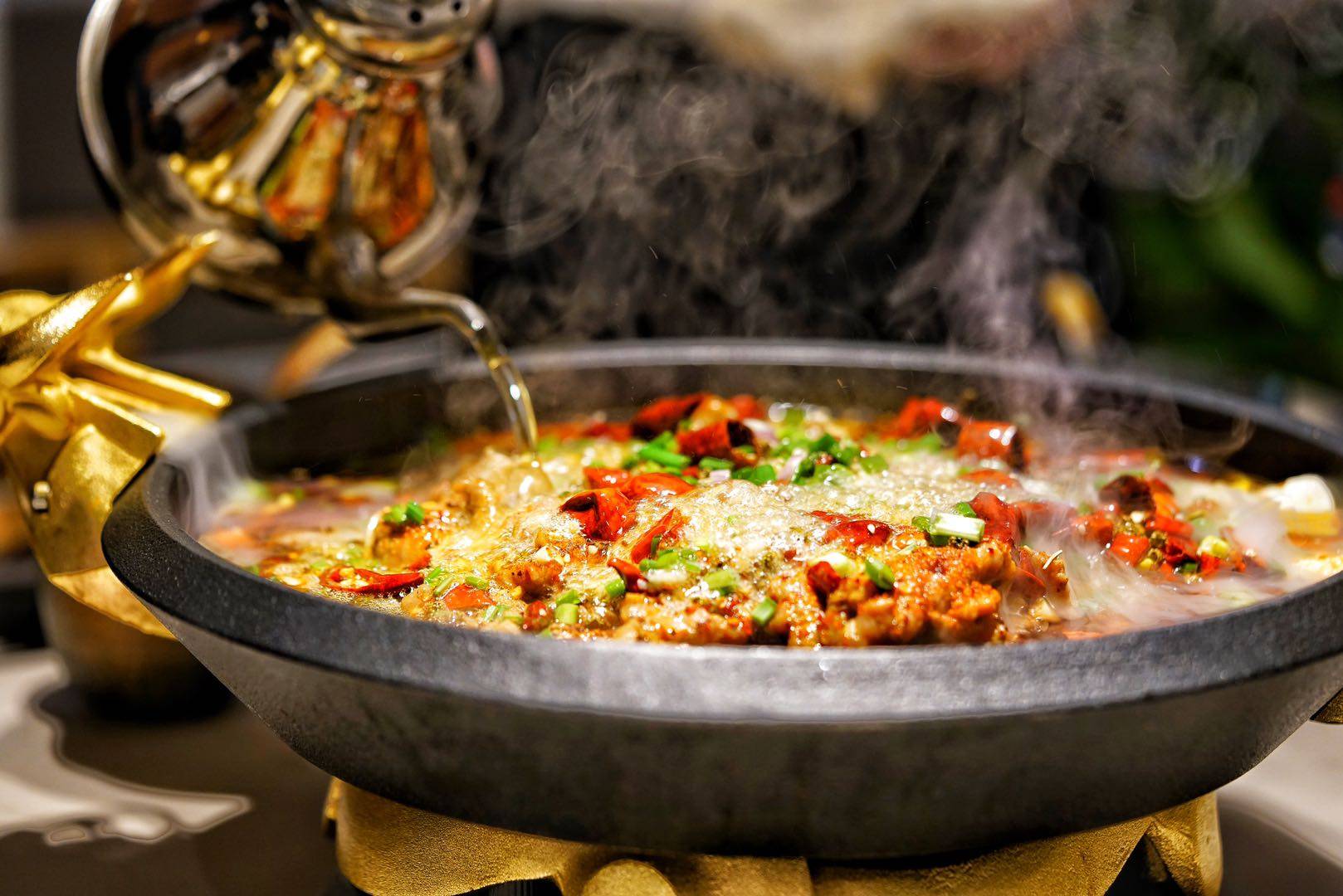 牛肉还是沸腾的香周公沸腾牛开业啦