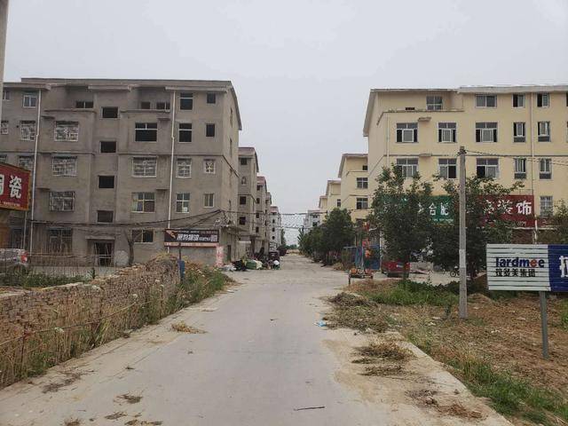 河南太康县符草楼镇监制"山寨房产证" 一房多卖成便饭