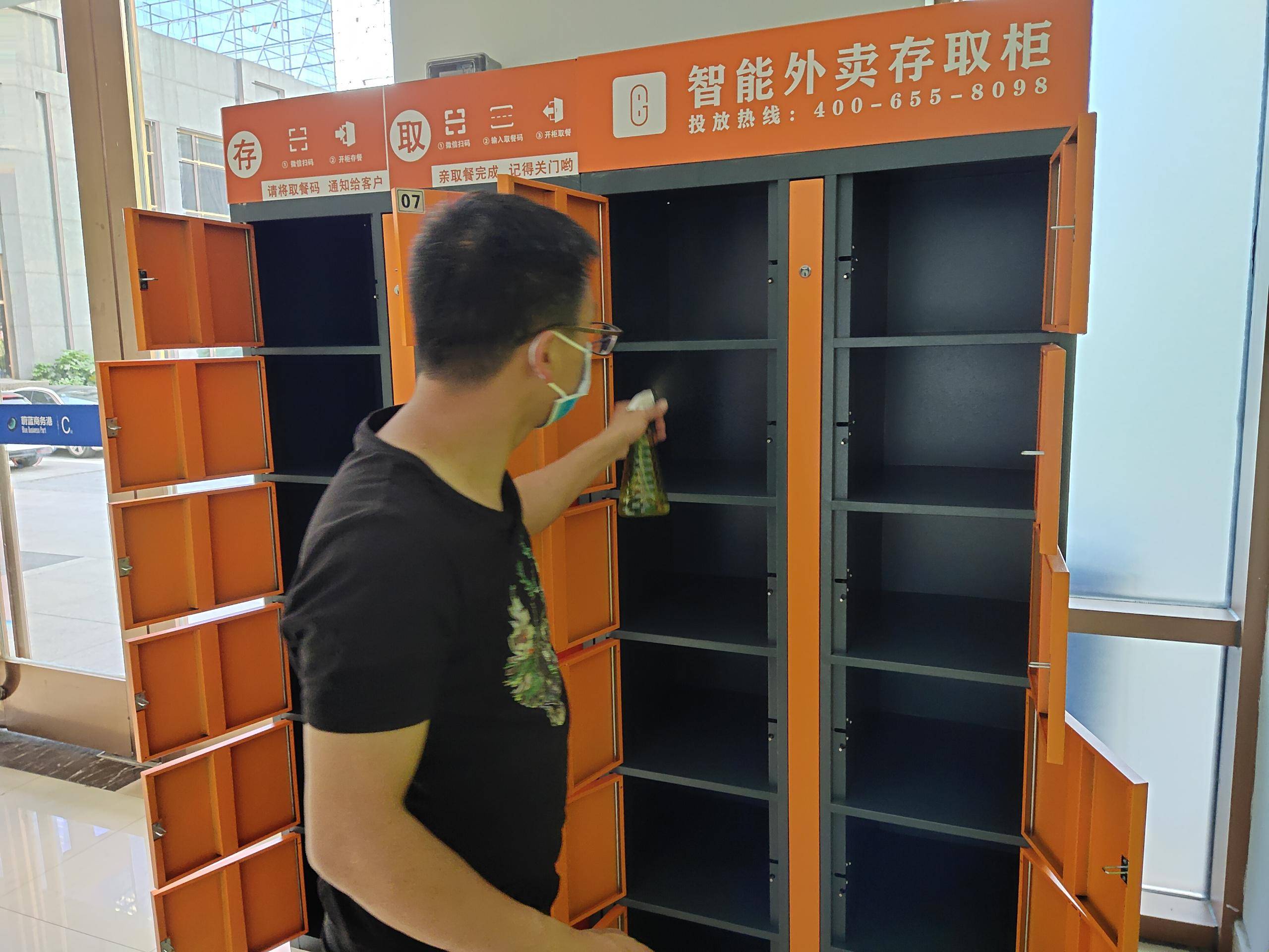 突然有事不方便拿外卖,外卖柜让我的外卖更方便了