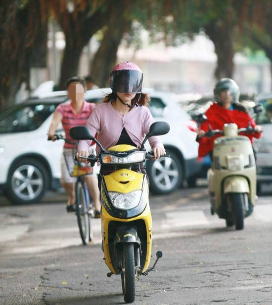 6月1日起不戴头盔骑乘电动车暂不处罚,但是安全意识不能丢!