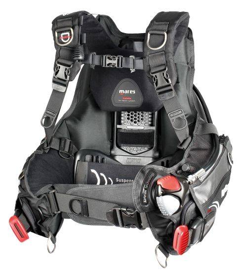 潜水知识了解在水下能够轻松呼吸自由控制浮力的技术器材重装