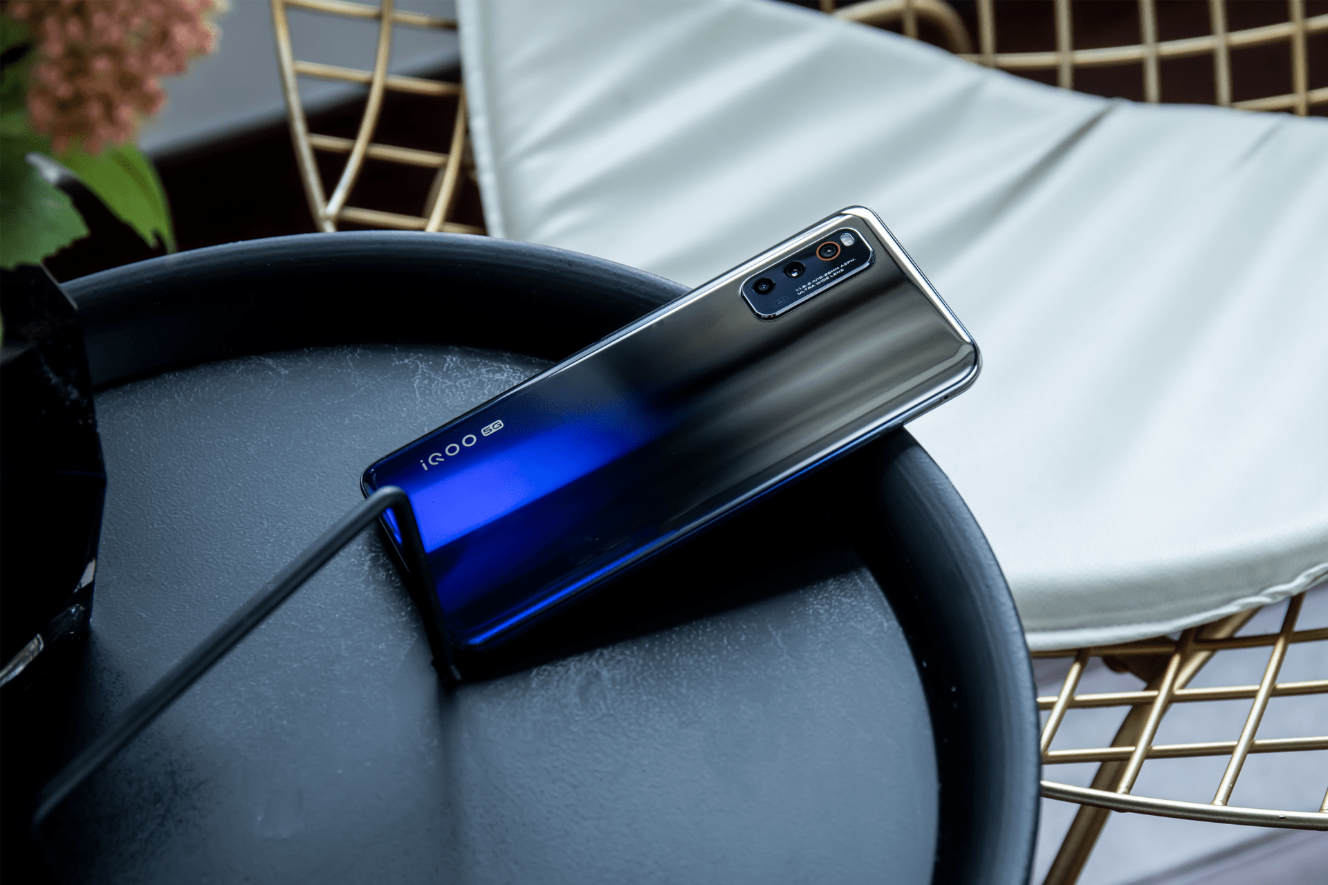 iqooneo3美图欣赏时尚外观下隐藏的强悍性能