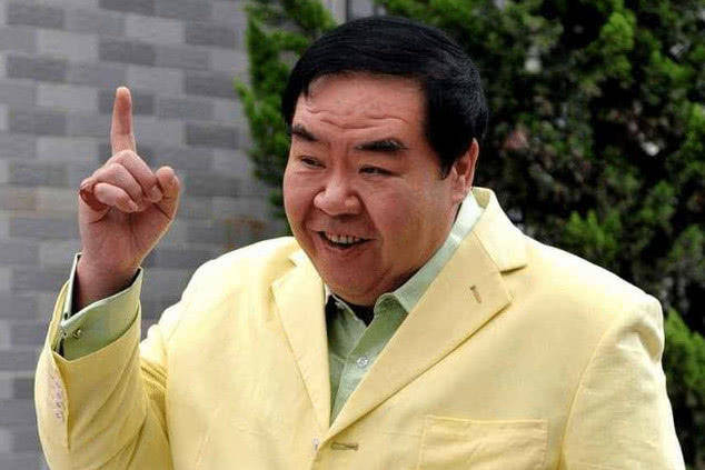 原创娱乐圈最有名的4个胖子,洪金宝上榜,最后一位已去世
