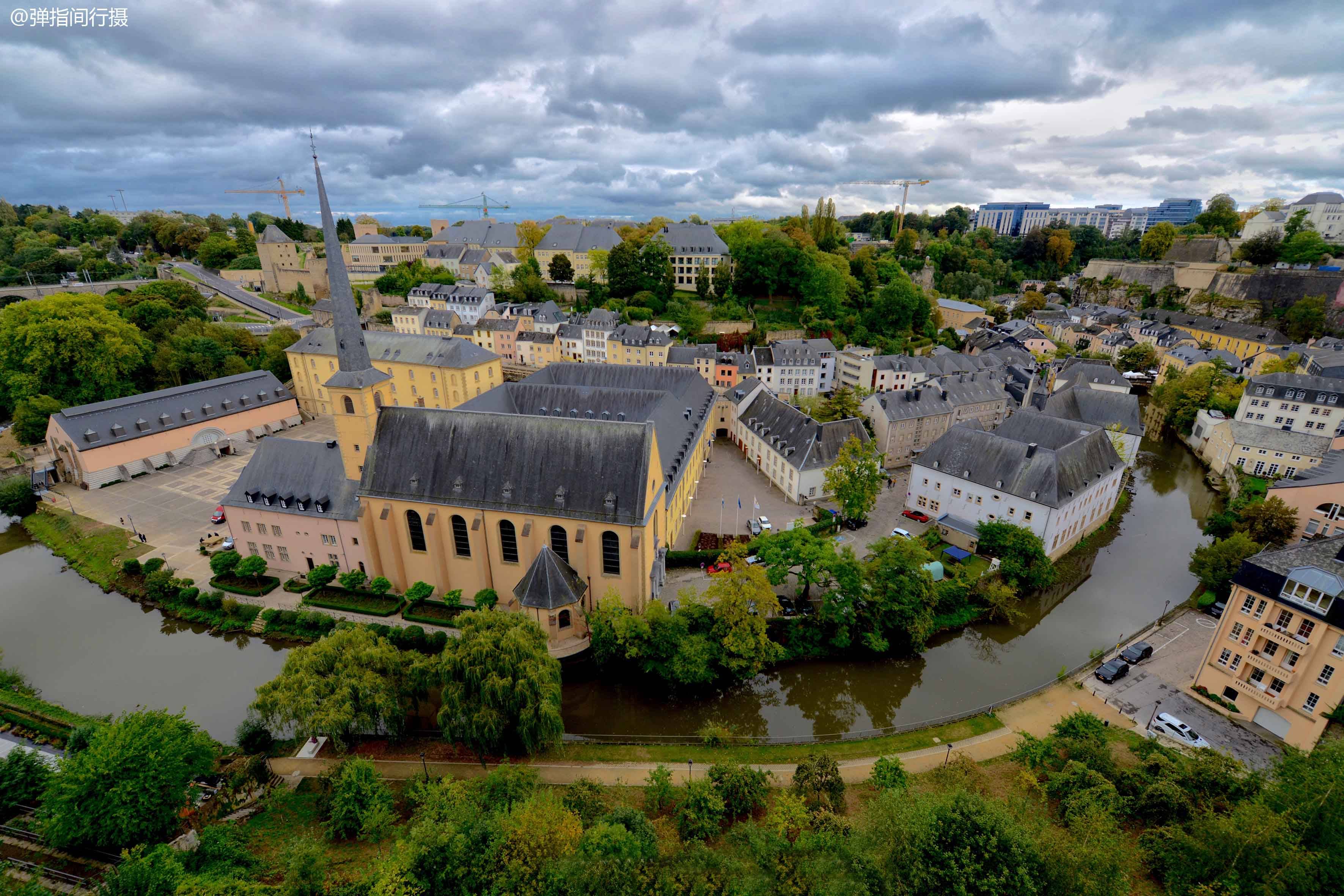 欧洲富庶小国卢森堡人均年收入11万美元且古堡众多美如仙境