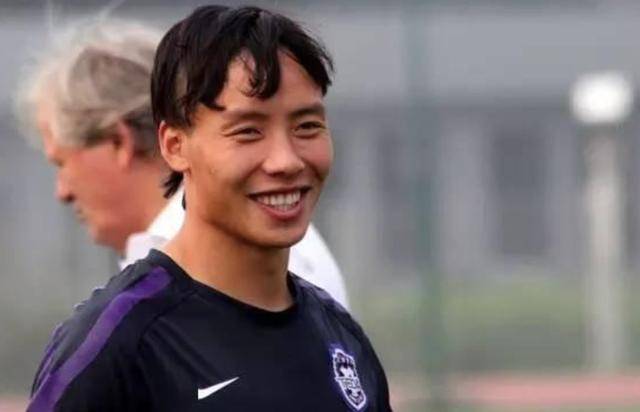 徐超群:中国足坛20年来最具才华球员陈涛宣布退役,曾与梅西齐名