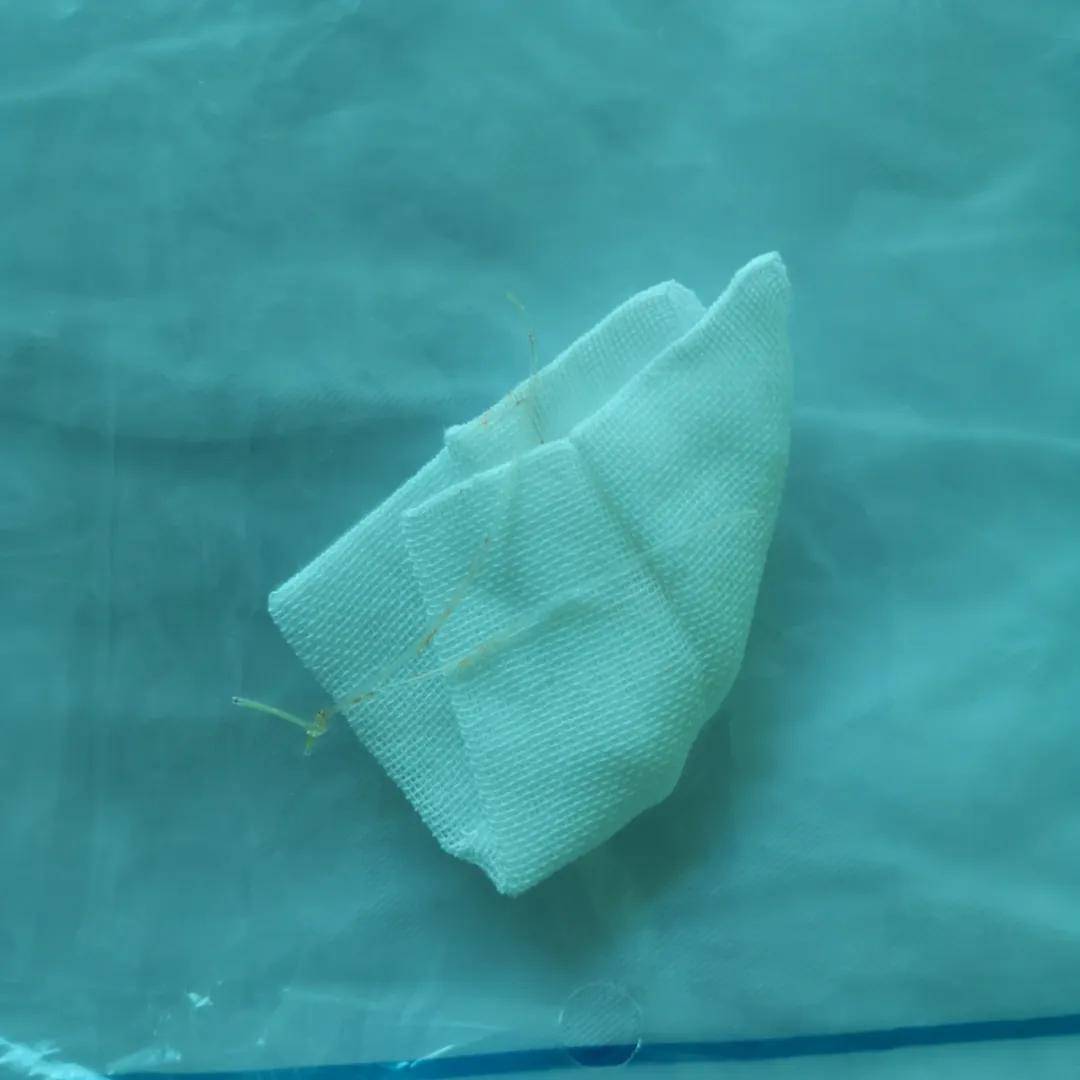 为了不耽误工作,黄冈交警擅自剪断人工泪管,导致.