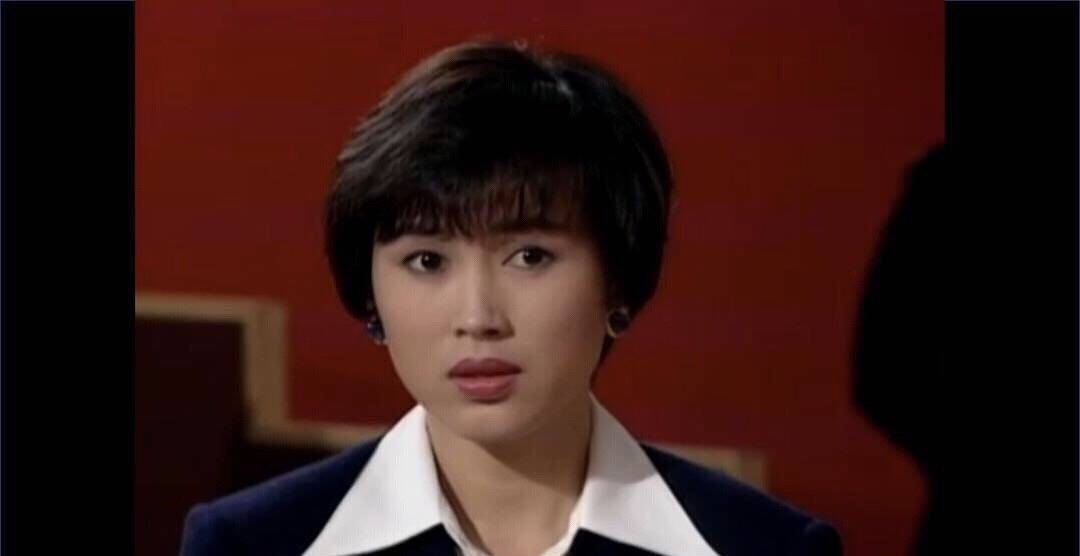 今天要讲的一位就是,曾经的"亚视一姐"陈秀雯!