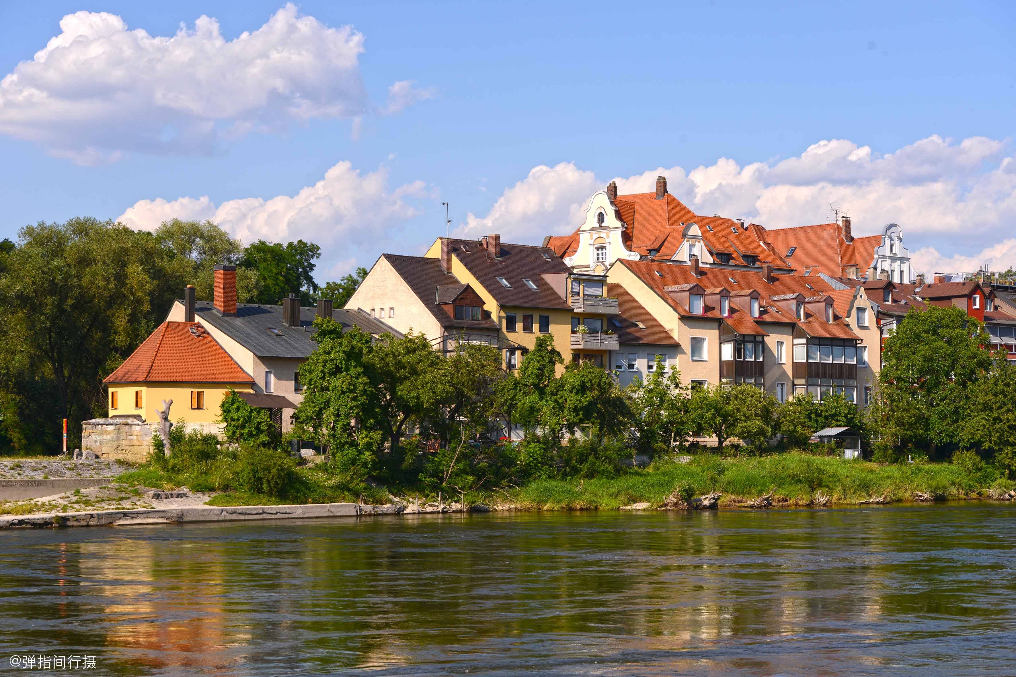 德国最古老的城市,号称"多瑙河明珠",满城中世纪古韵历久弥新