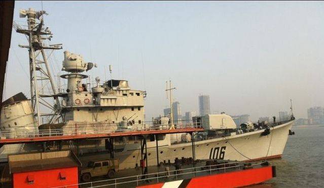 原創歷史上最全的在中國看軍艦指南:跟著薩胖去看解放軍海軍吧