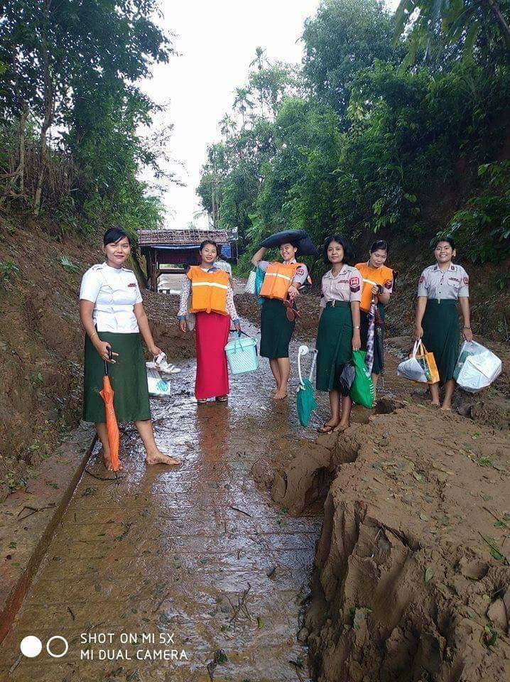 人美心更美的缅甸女军医,赤脚跋山涉水只为治疗你