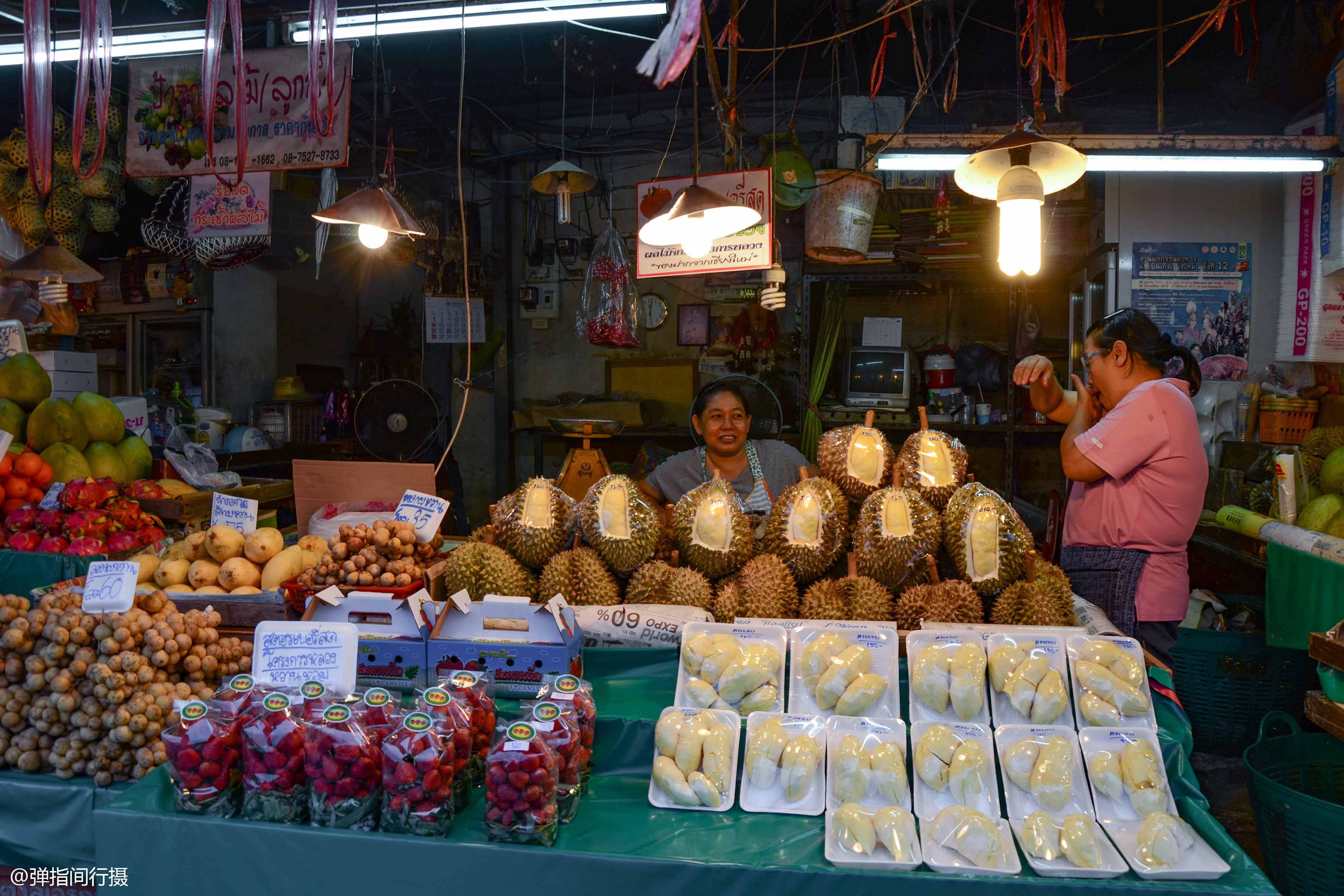 泰国"地摊经济"繁荣,是街头美食集中营,成吸引游客的一大法宝