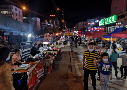 不妨去看看,地点:朝阳区繁荣路与桦甸街交汇时间:16点开始7瑞邦夜市天