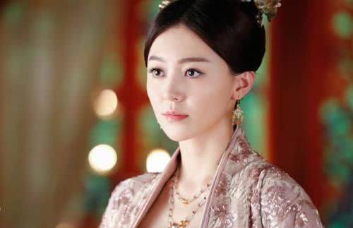 三生三世:素锦为何认准夜华,不仅是对夜华的感情,更重要是野心