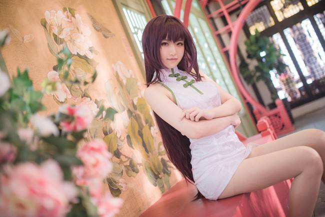 cos旗袍斯卡哈古风背景好像更美呢