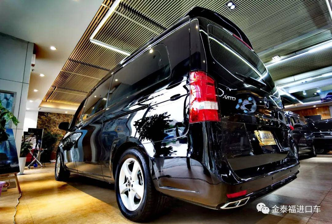 精致时尚中满满的艺术格调西安金泰福奔驰v9私人定制豪华商务车
