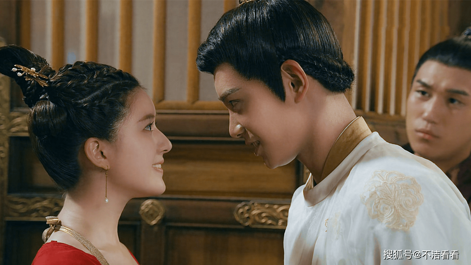 陈芊芊韩烁能够大火演员只占六分一个重要buff被忽视了