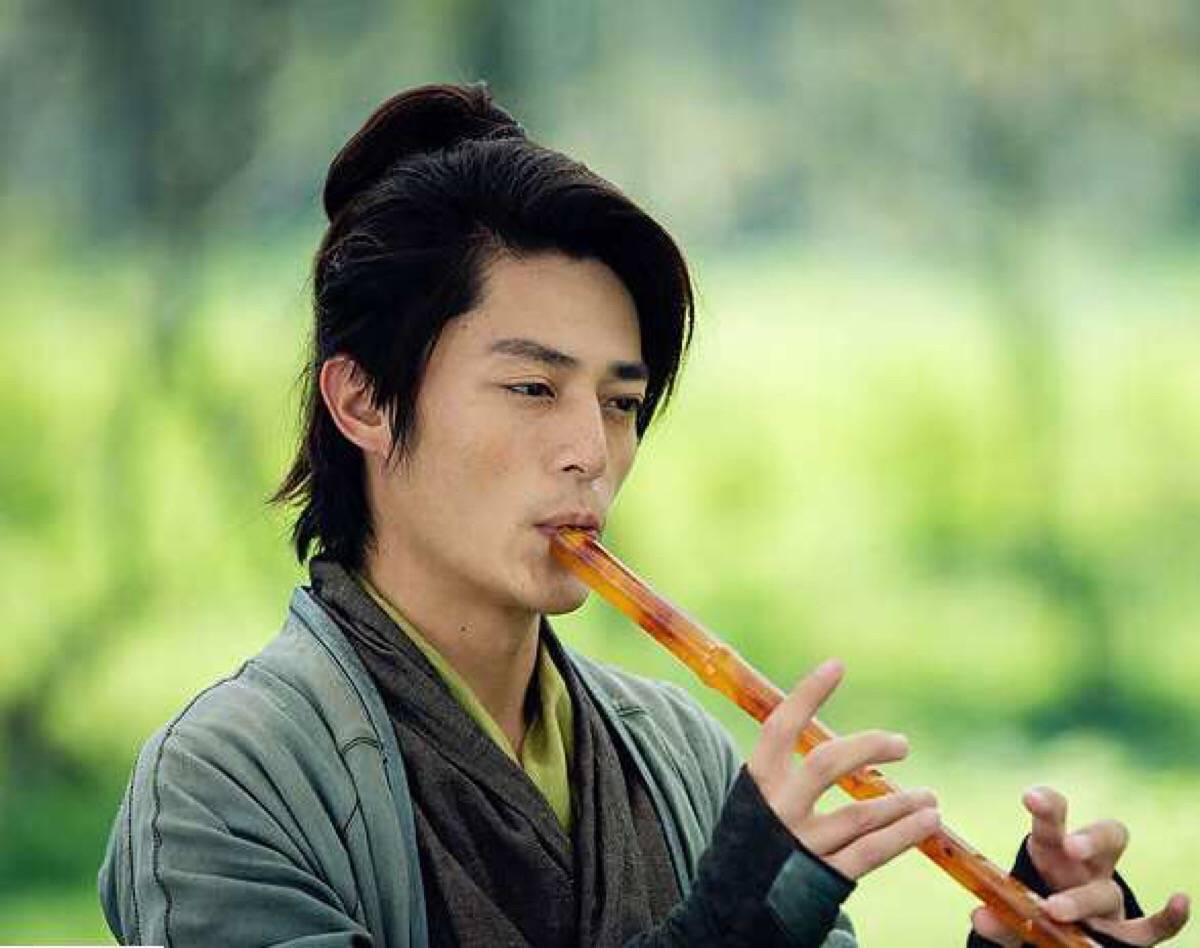 原创《笑傲江湖》里的林平之,到底比令狐冲差在哪里?