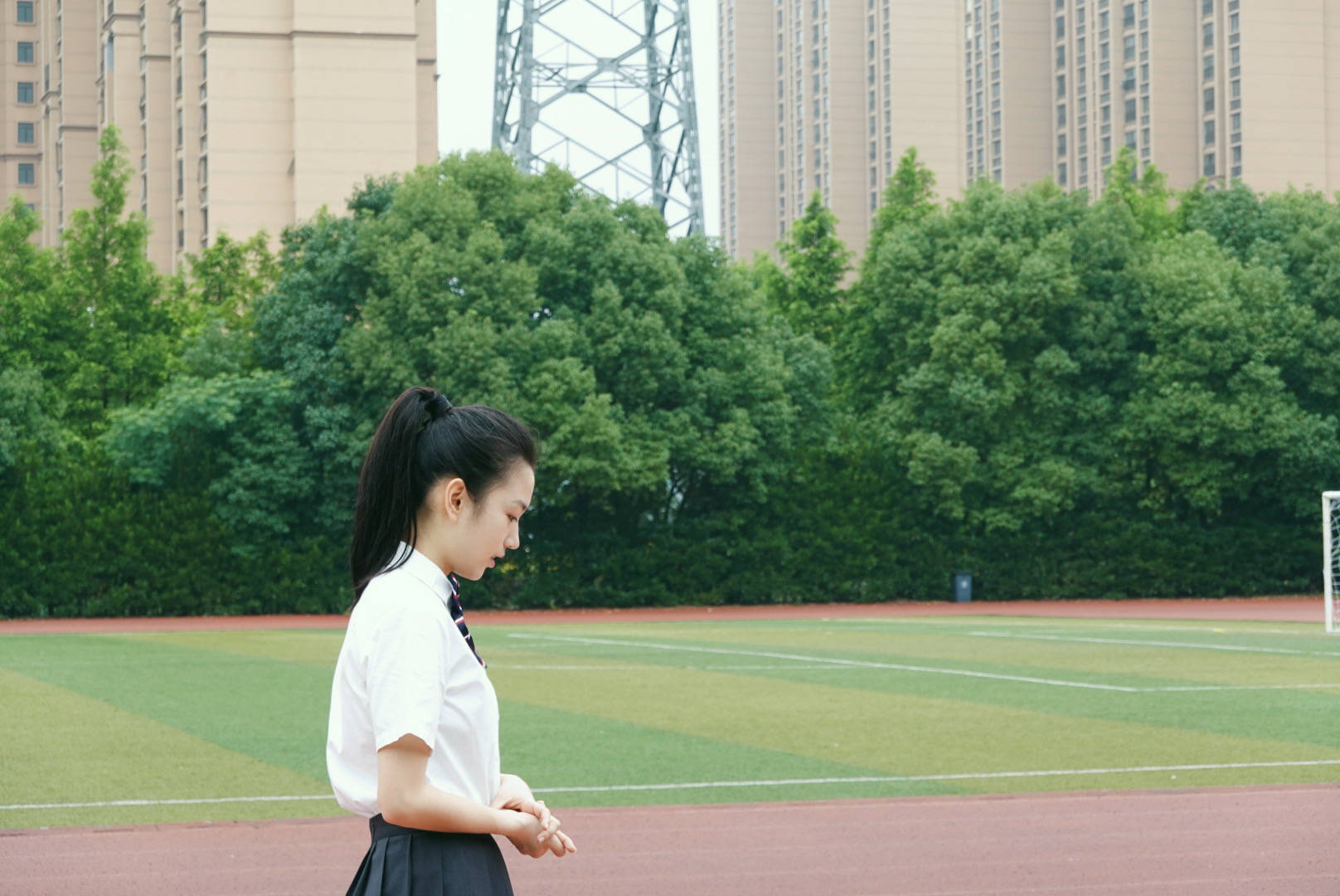 代露娃亮相拜托了班长开机仪式饰演学霸少女