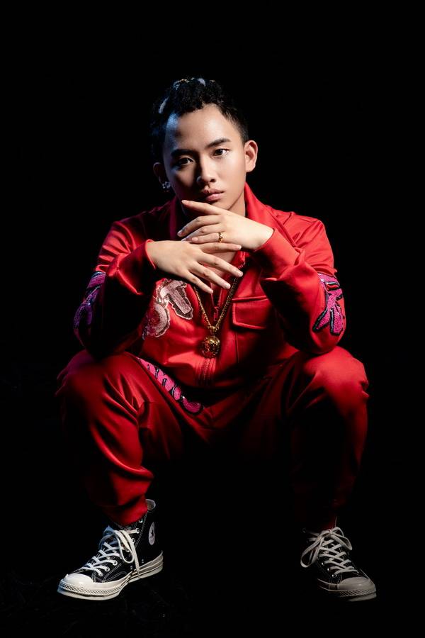 王紫萱小水怪新歌《五间楼》 倾诉从古至今的思念