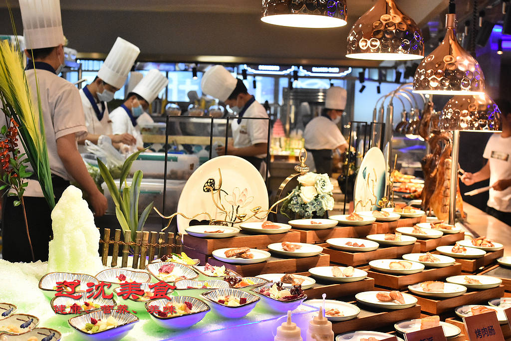 夏日最期待,沈阳最壕的海鲜自助餐,帝王蟹三文鱼牛排哈根达斯都不限量